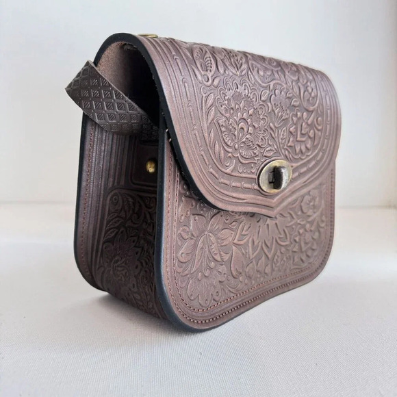 Vintage Hand Tooled Dark Brown Small Oval Crossbody Bag - Picture 2 of 8